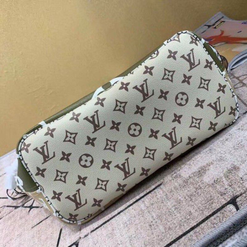Neverfull MM Giant Monogram Canvas M44568