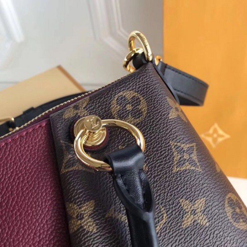 V Tote MM Monogram Canvas M43949
