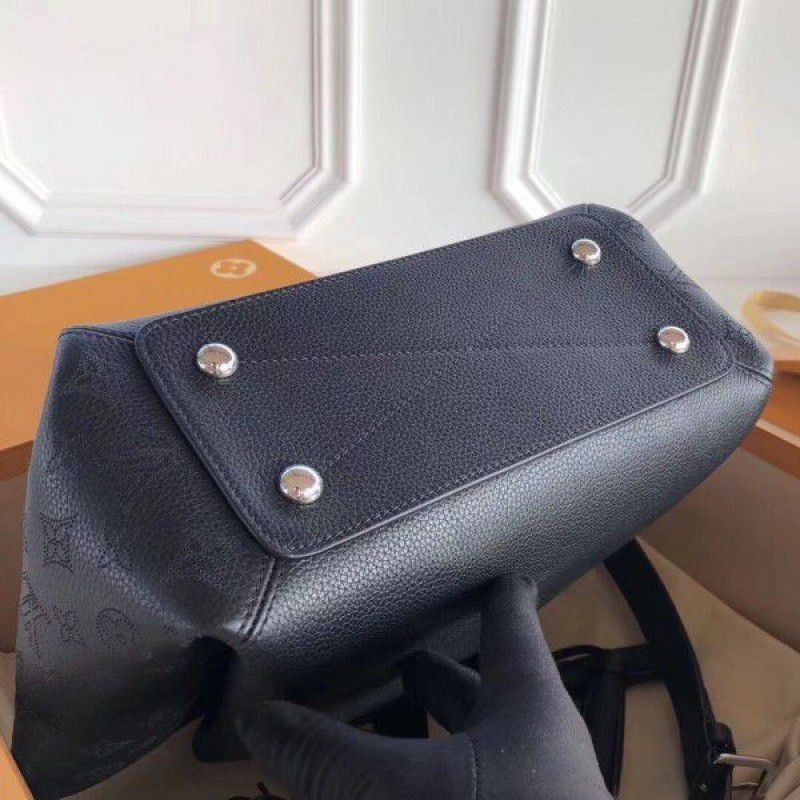 Black Haumea Bag Mahina Leather M55029