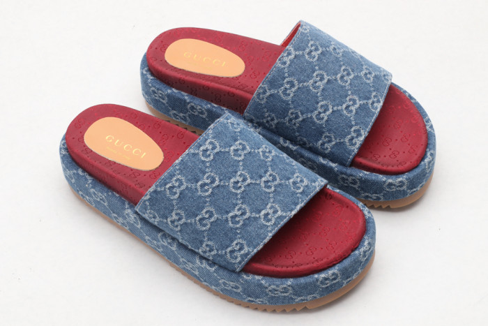 G*u*i slippers