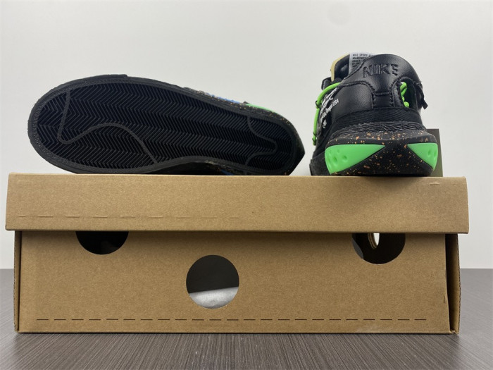Off-White x Nike Blazer Low "Black / Green" DH7863-001