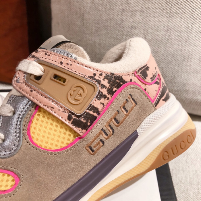 G*u*i mid sneaker