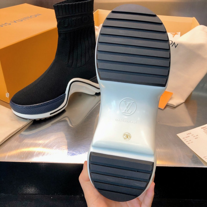LOUS VUITO ARCHLIGHT SNEAKER BOOT