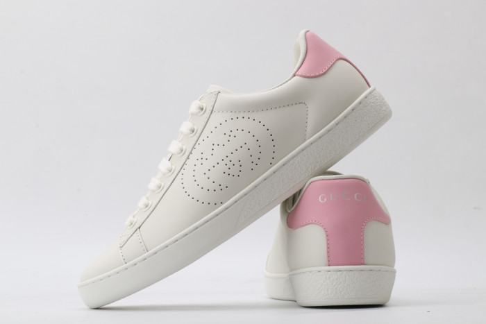 G*u*i low-top sneaker
