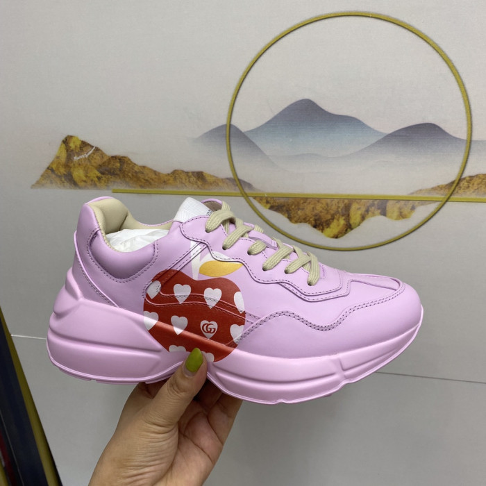 G*u*i sneaker