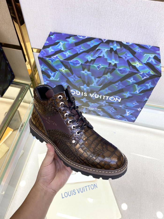 LOUS VUITO BOOTS