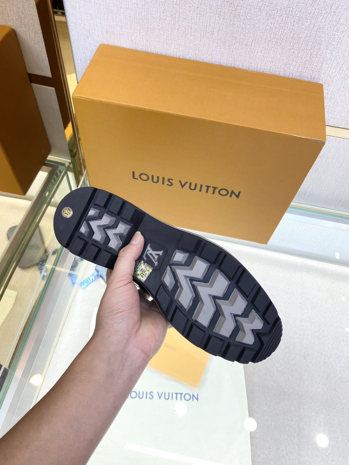 LOUS VUITO BOOTS
