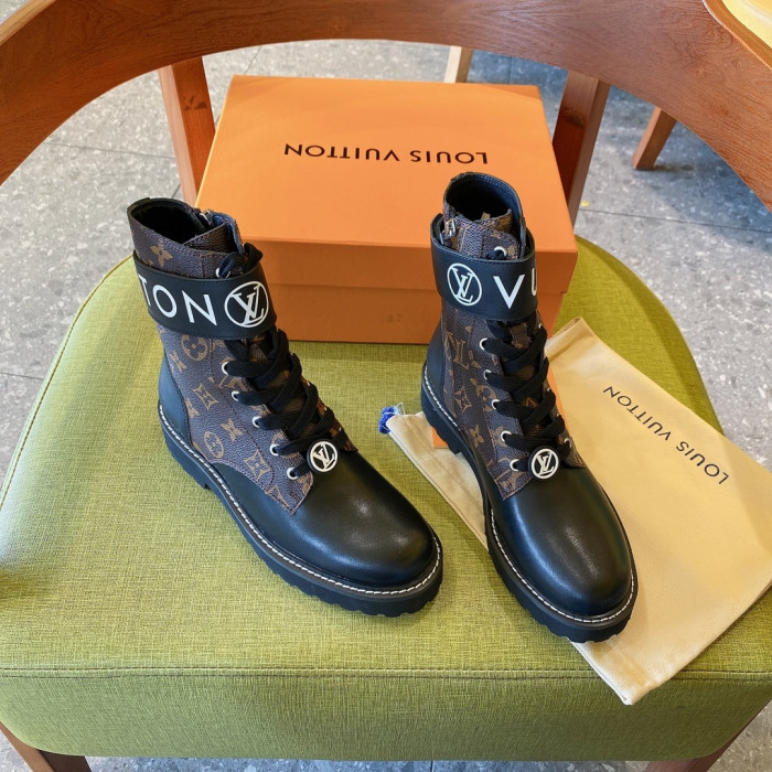 LOUS VUITO BOOTS