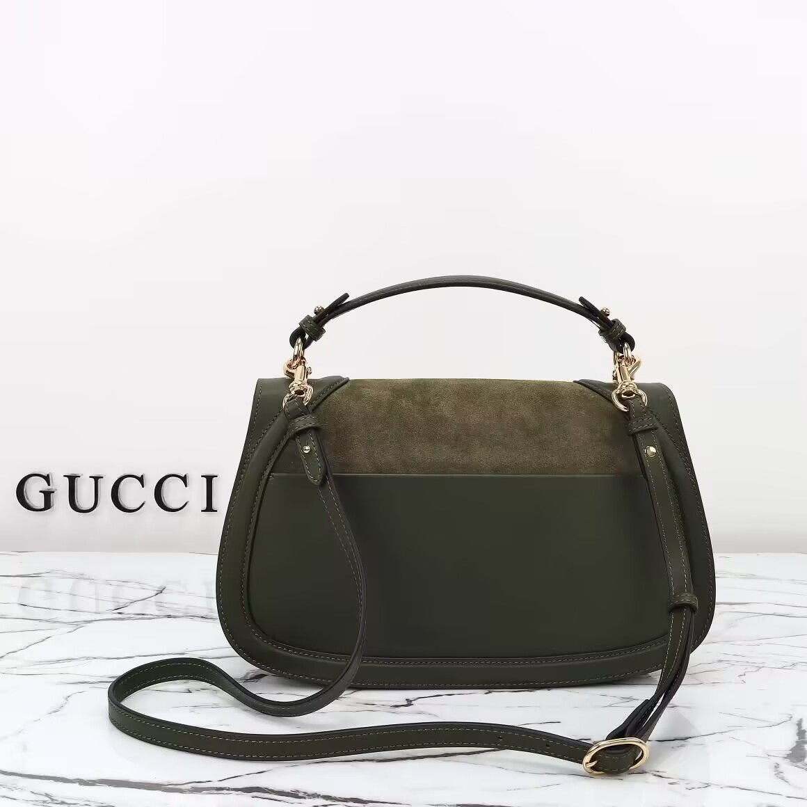 Gvc*1 Shoulder Bag 32x17x10cm