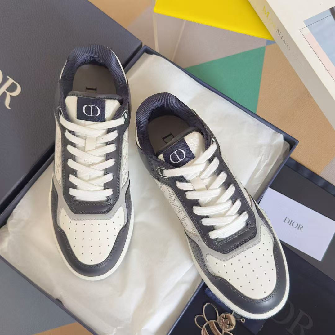 UA D10r B27 Sneaker