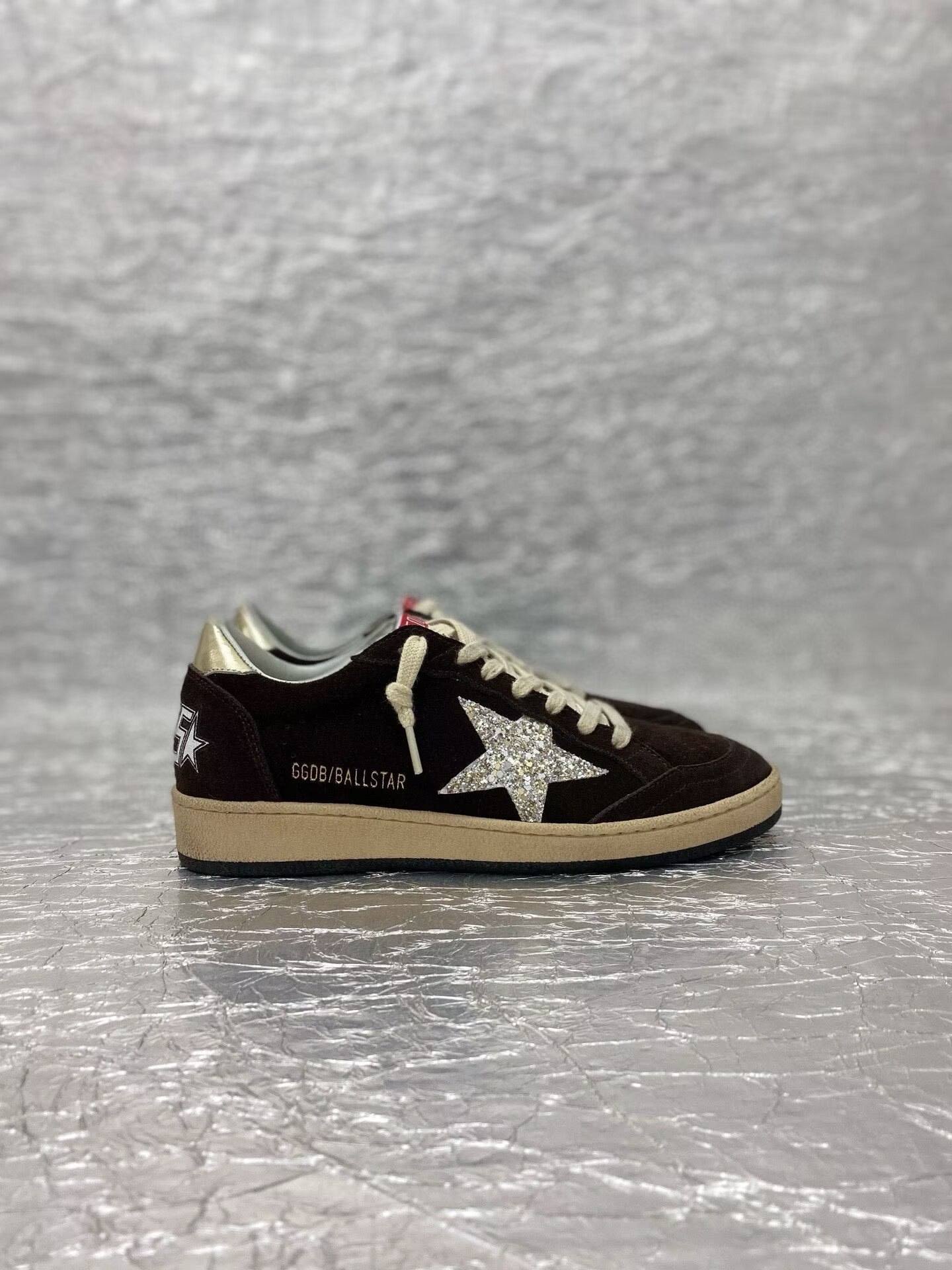 UA G01den G003e S*per-Star Sneaker (CusT0mized production time: approximately 10 days)
