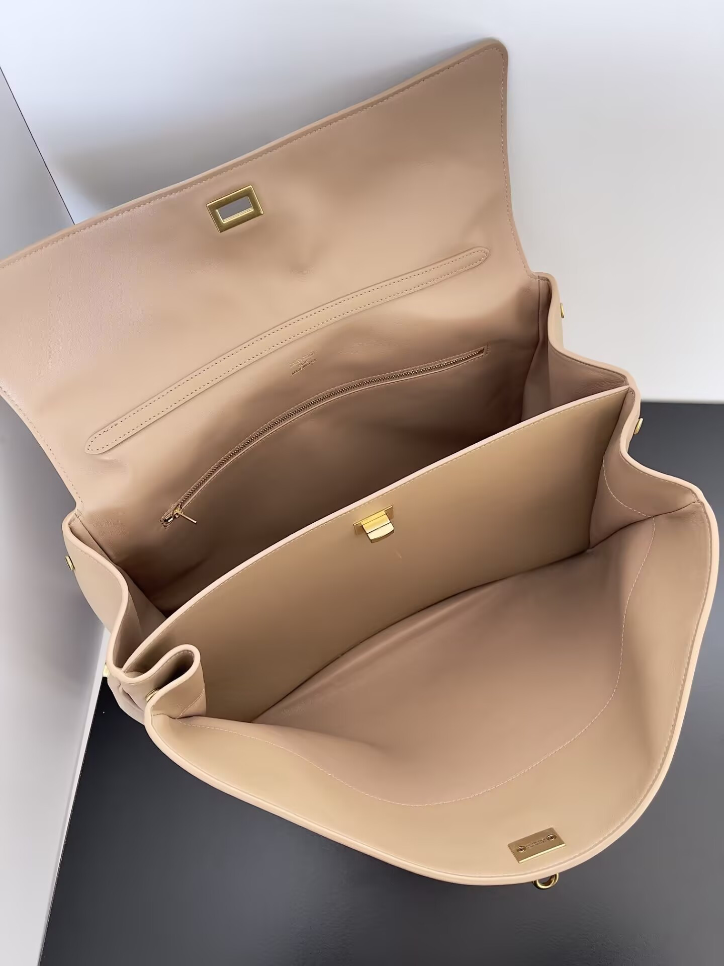 Ba1en*iaga Rodeo Large 39.8x29.9x12.9cm