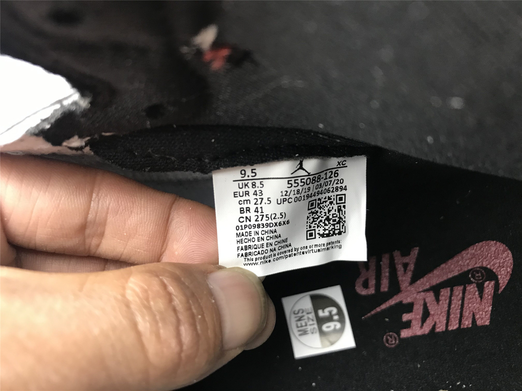 UA AIR JORDAN 1 RETRO HIGH LIGHT SMOKE GREY