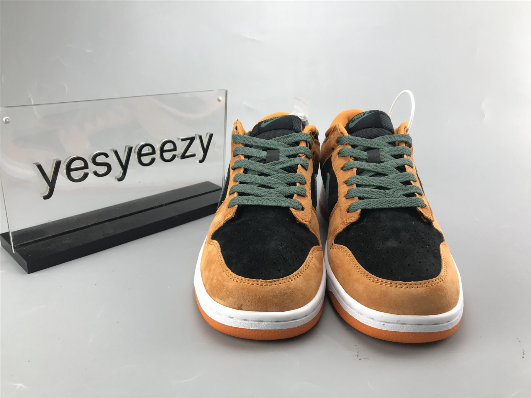 UA NIKE DUNK LOW SP RETRO 2020 