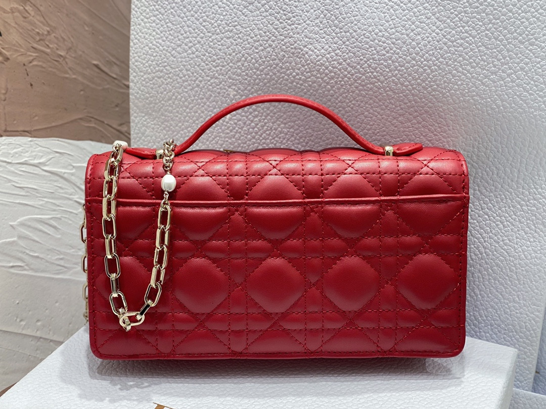 MISS D10r MINI BAG Crimson Red S0980ONMJ-M57R 21 x 11.5 x 4.5 cm