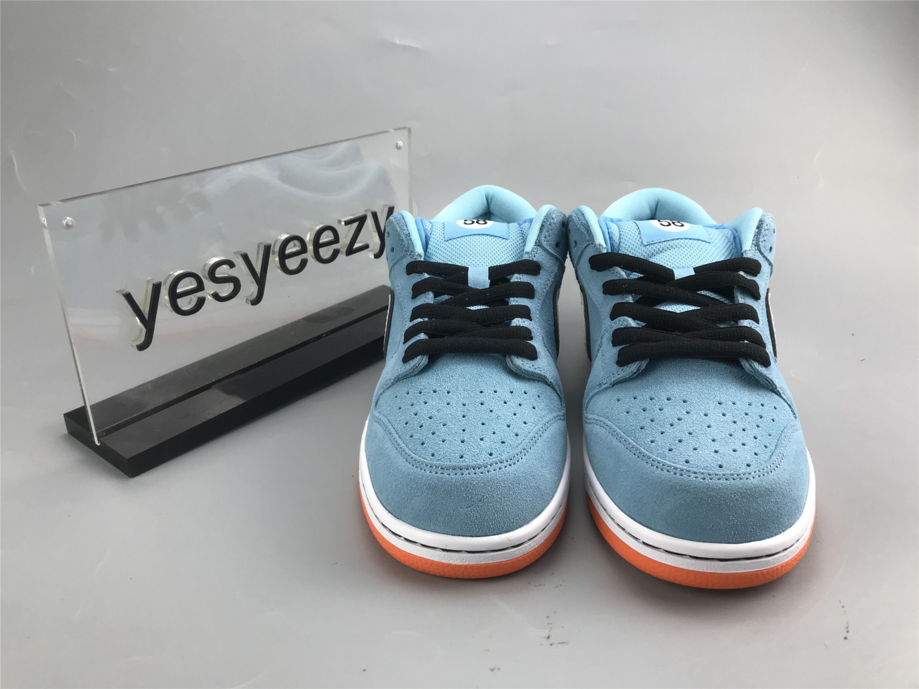 UA NIKE DUNK LOW SB 