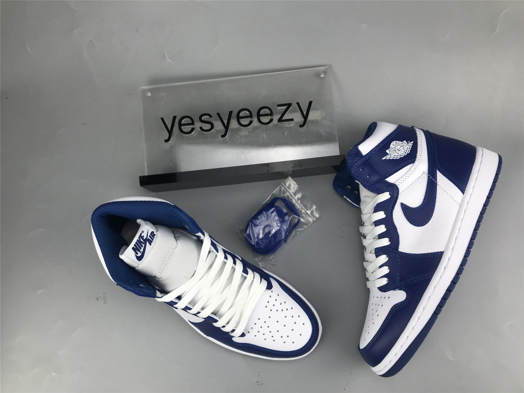 UA AIR JORDAN 1 RETRO HIGH OG 