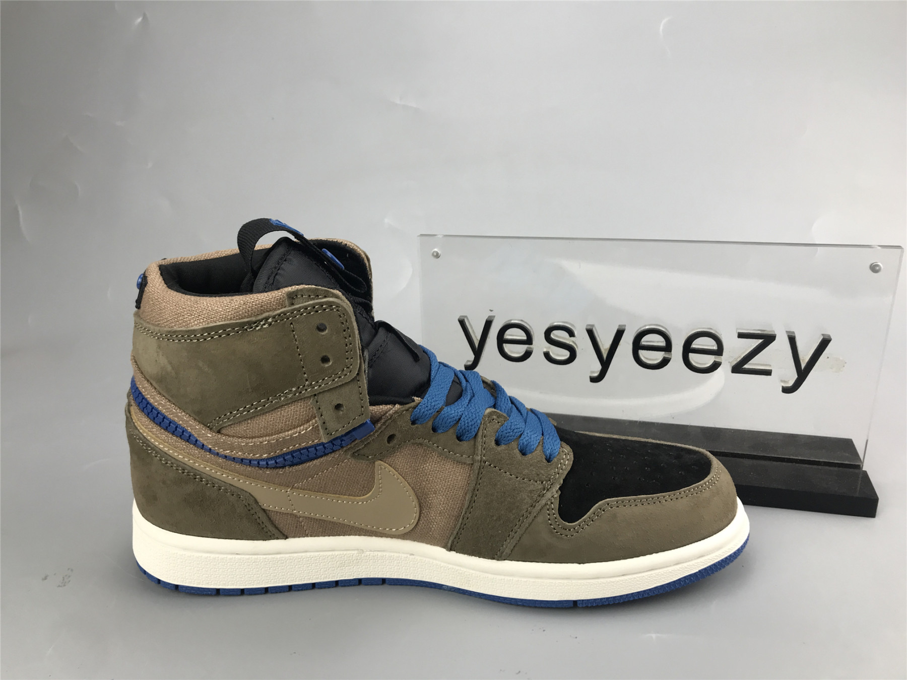 UA AIR JORDAN 1 HIGH SWITCH BLACK BROWN BLUE