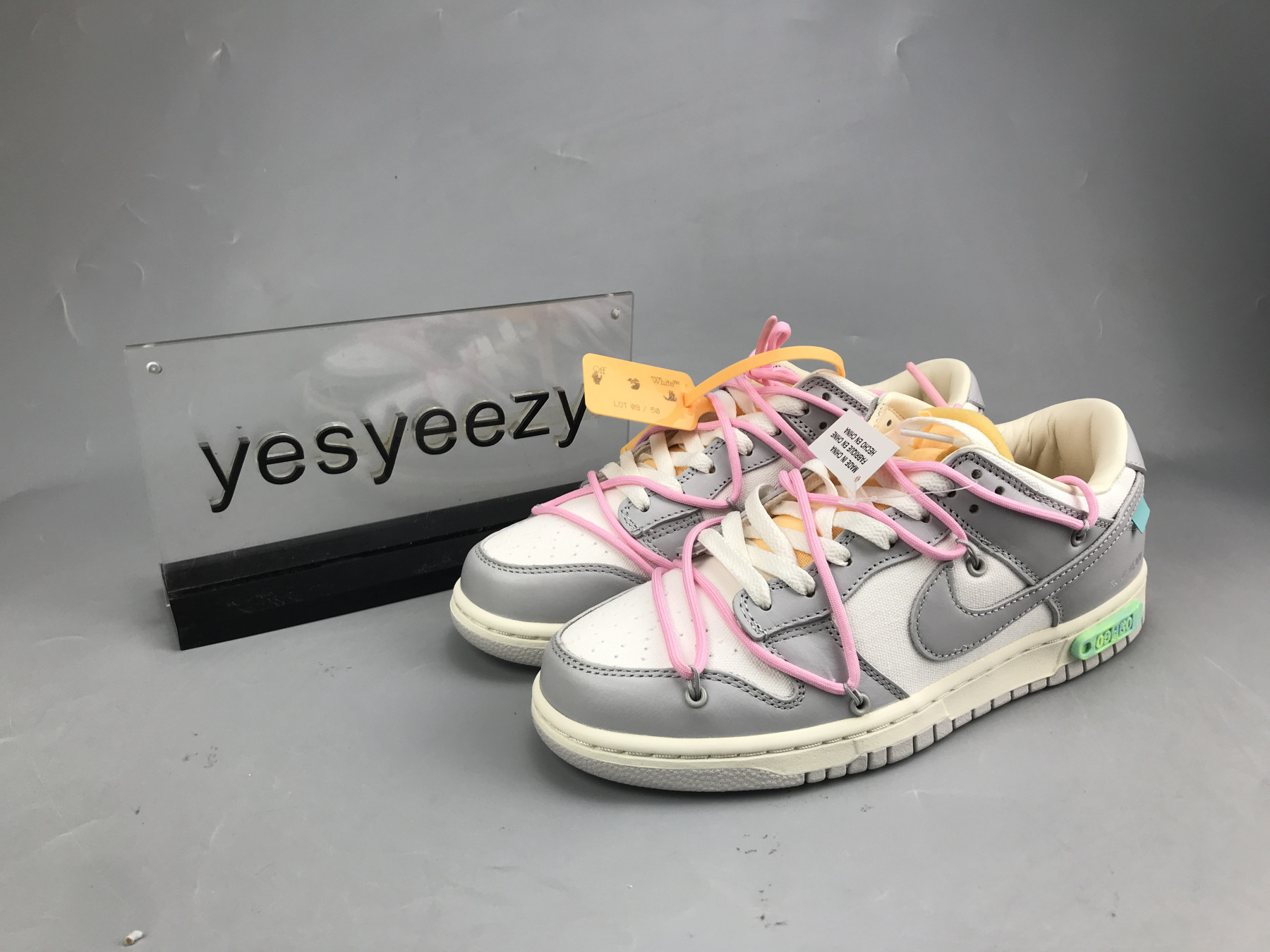 UA NIKE OFF-WHITE X DUNK LOW 