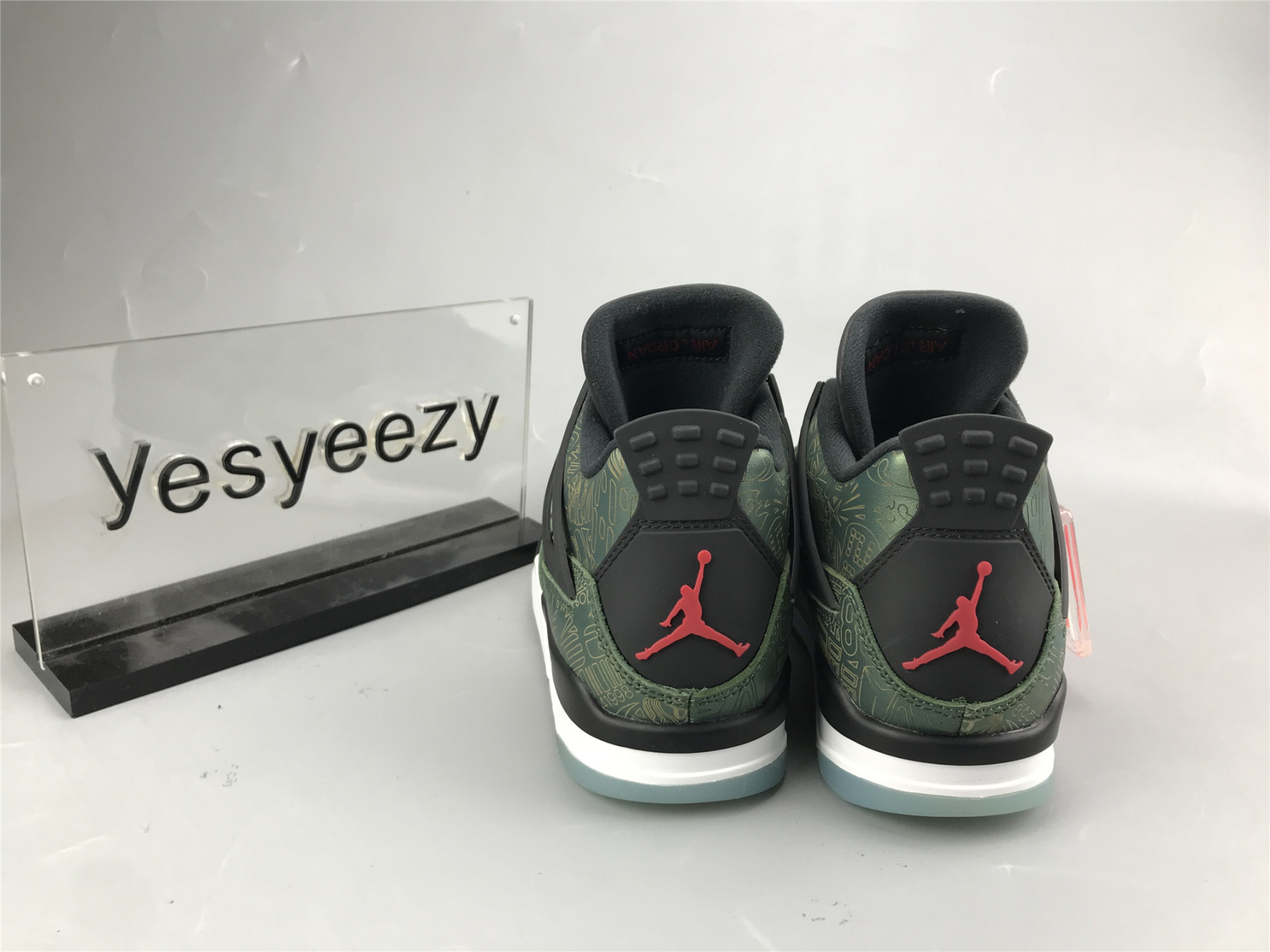 UA AIR JORDAN 4 RETRO LASER GREEN