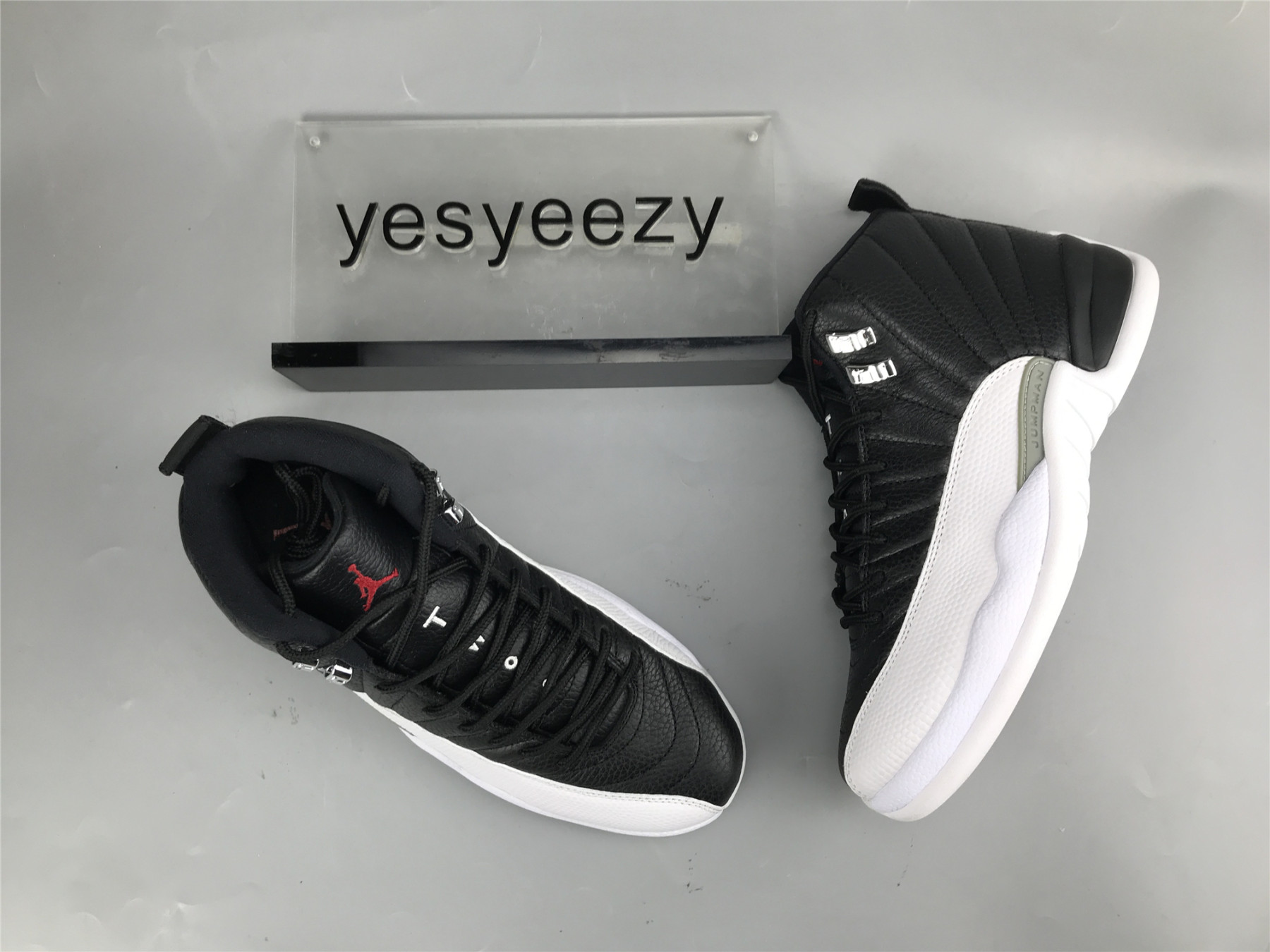 UA AIR JORDAN 12 RETRO 