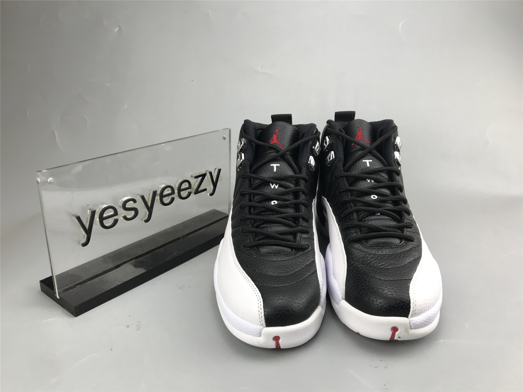 UA AIR JORDAN 12 RETRO 