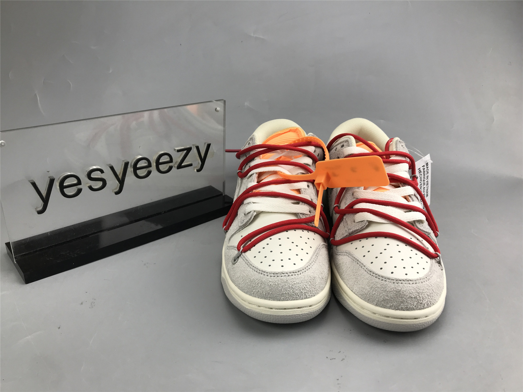 UA NIKE OFF-WHITE X DUNK LOW 