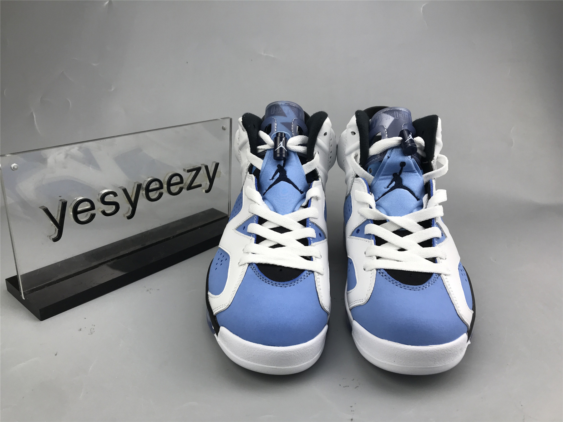 UA AIR JORDAN 6 RETRO 