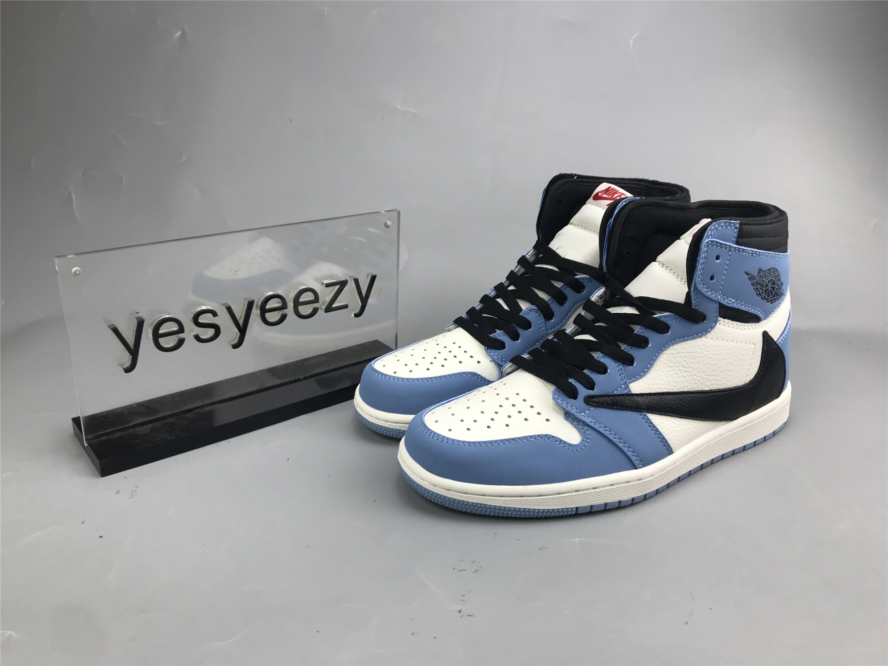 UA FRAGMENT X TS X AIR JORDAN 1 HIGH OG SP UNIVERSITY BLUEÂ