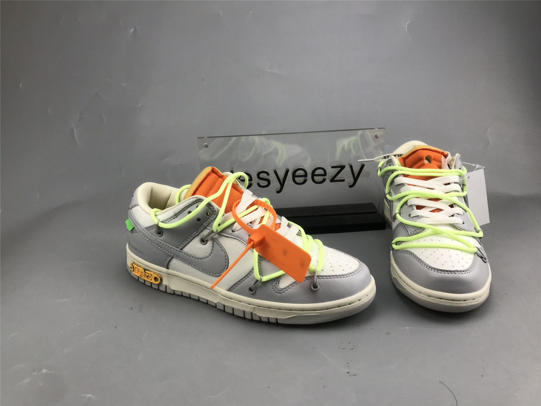 UA NIKE OFF-WHITE X DUNK LOW 