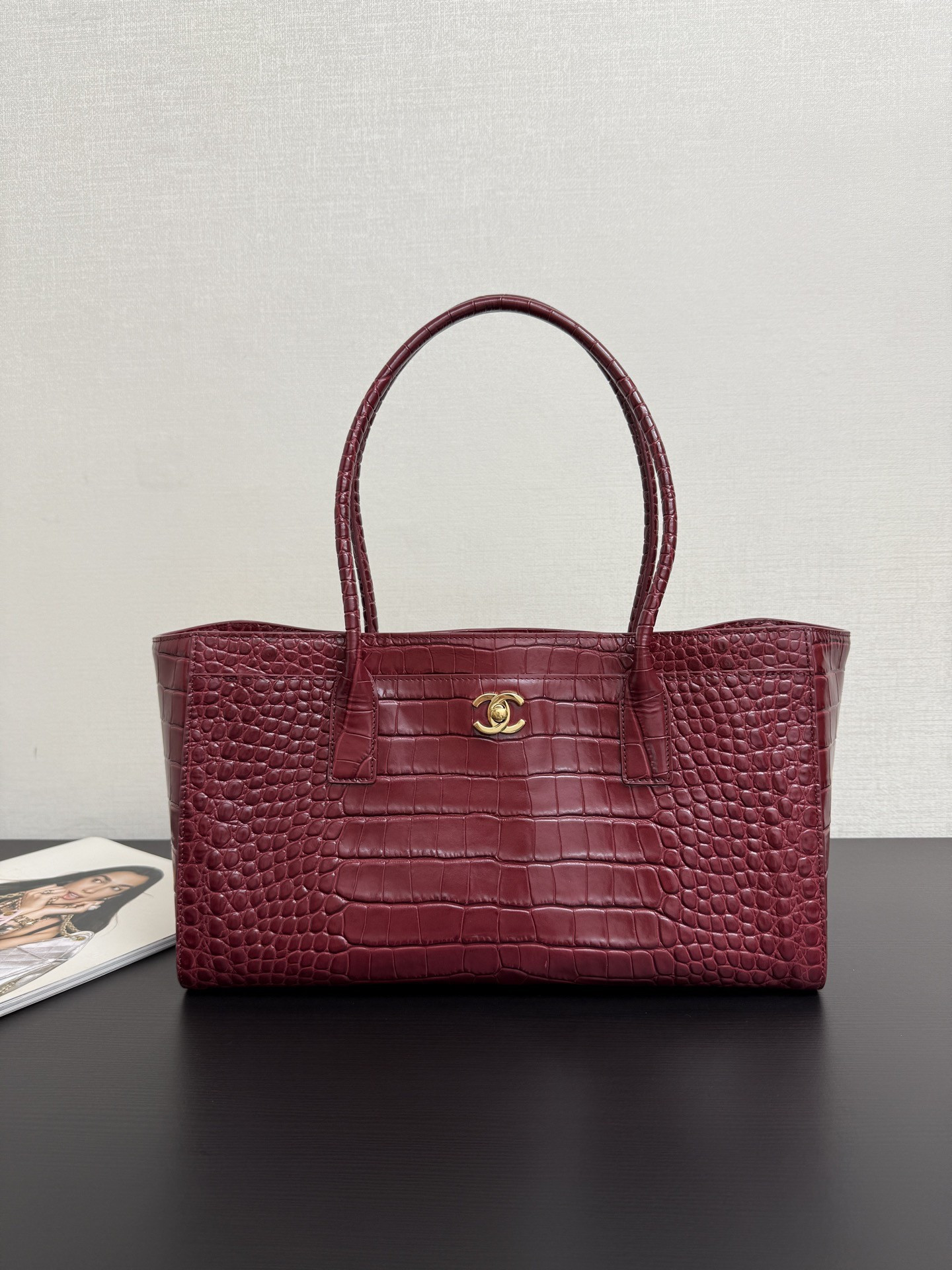 Ch**el Tote Crocodile-embossed Bag 35x20x13cm