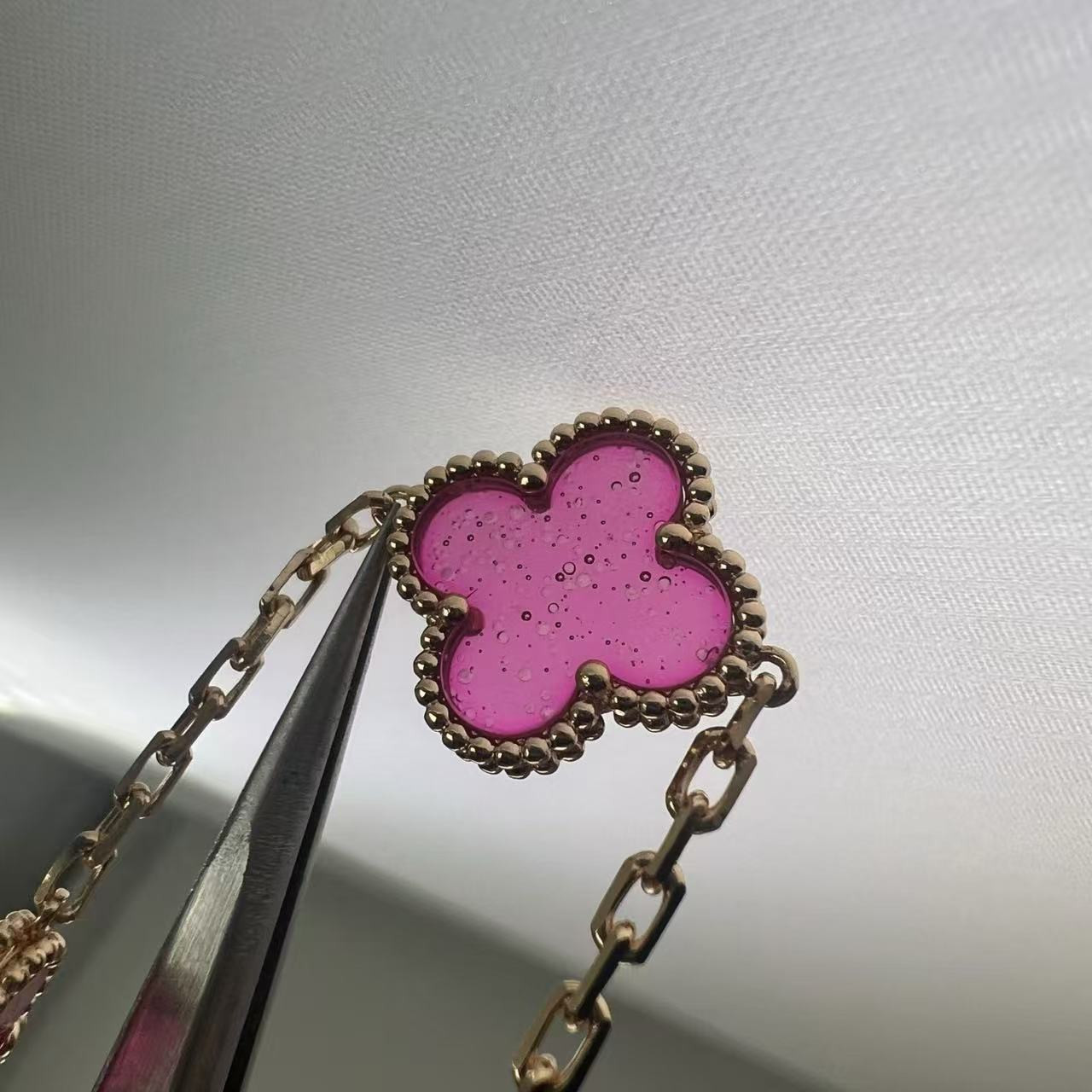 V*n Cl**f & Arpels five-flowered four-leaf clover Bracelet Chain length approx.19cm
