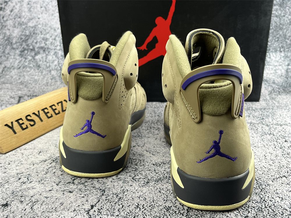 UA WMNS AIR JORDAN 6 RETRO GORE-TEX 