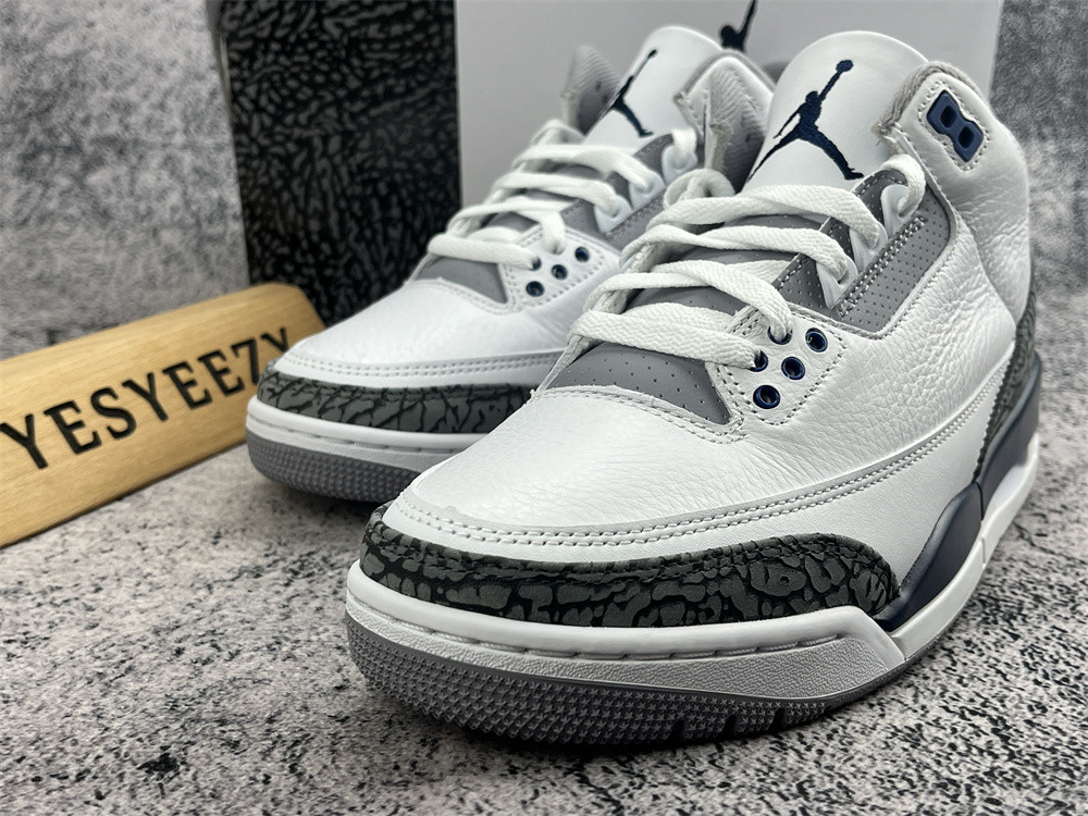 UA AIR JORDAN 3 RETRO 