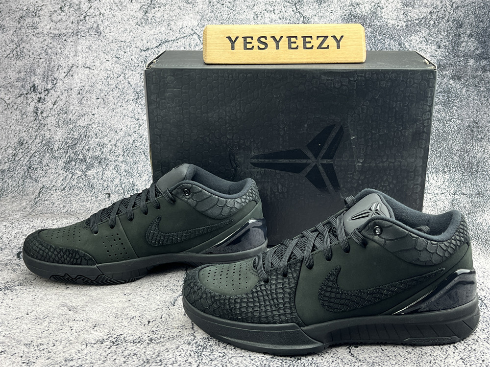 UA ZOOM KOBE 4 PROTRO 