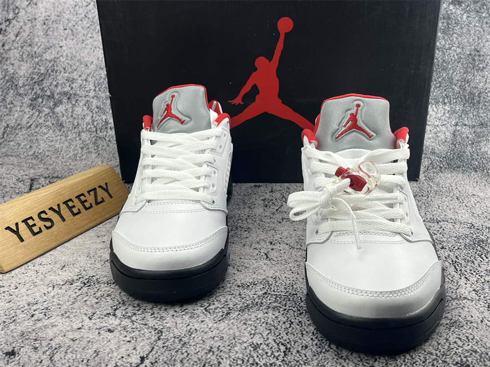 UA AIR JORDAN 5 LOW GOLF
