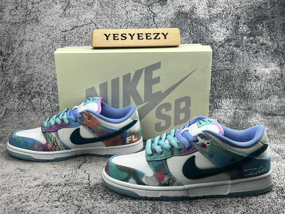 UA Nike SB Dunk Low Futura Laboratories Bleached Aqua