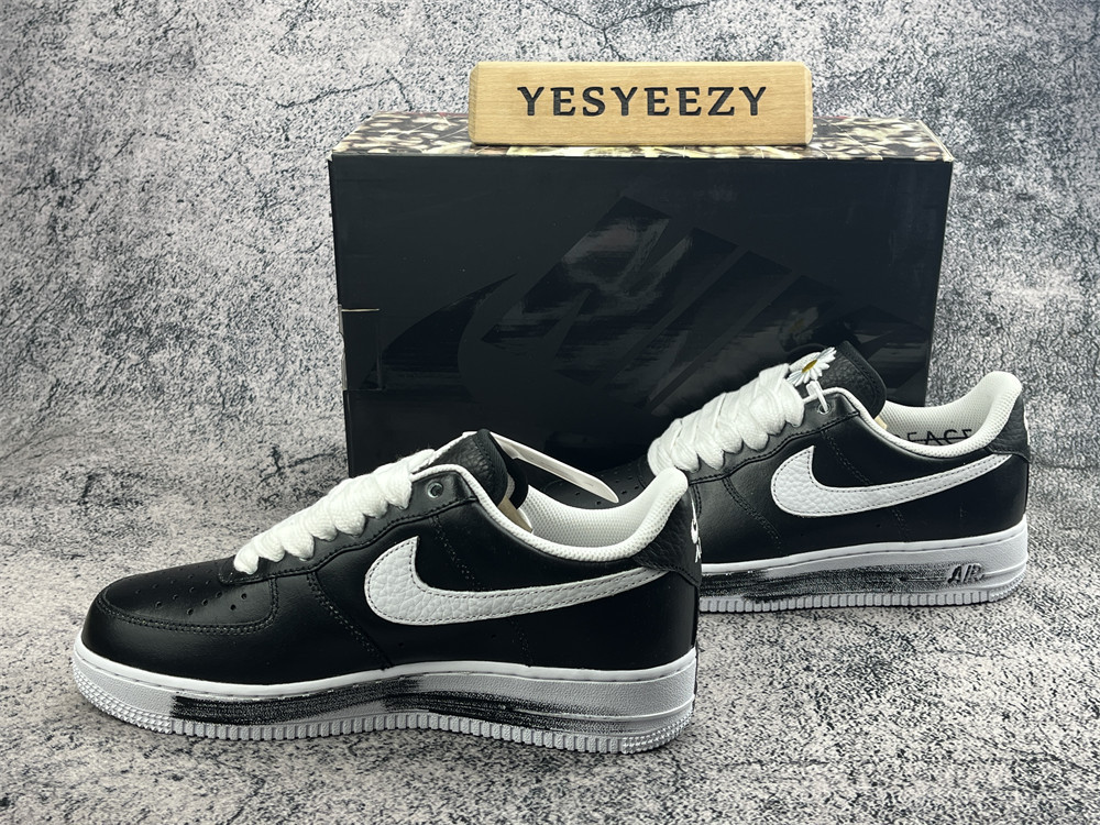 UA Nike Air Force 1 Low