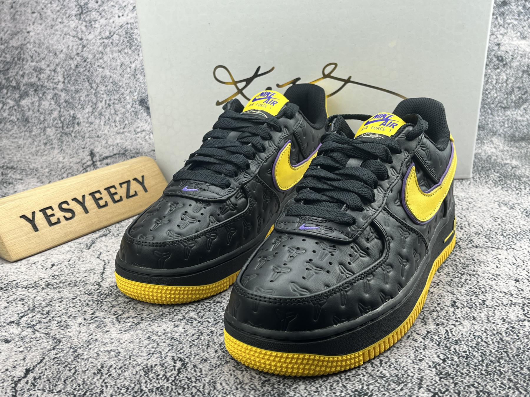 UA Nike Air Force 1 Low