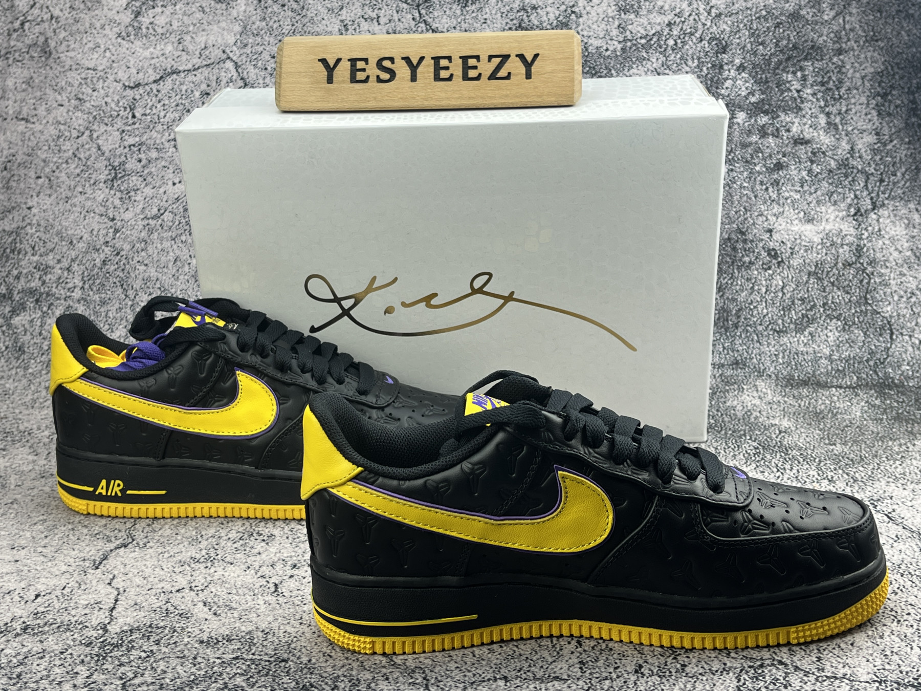UA Nike Air Force 1 Low