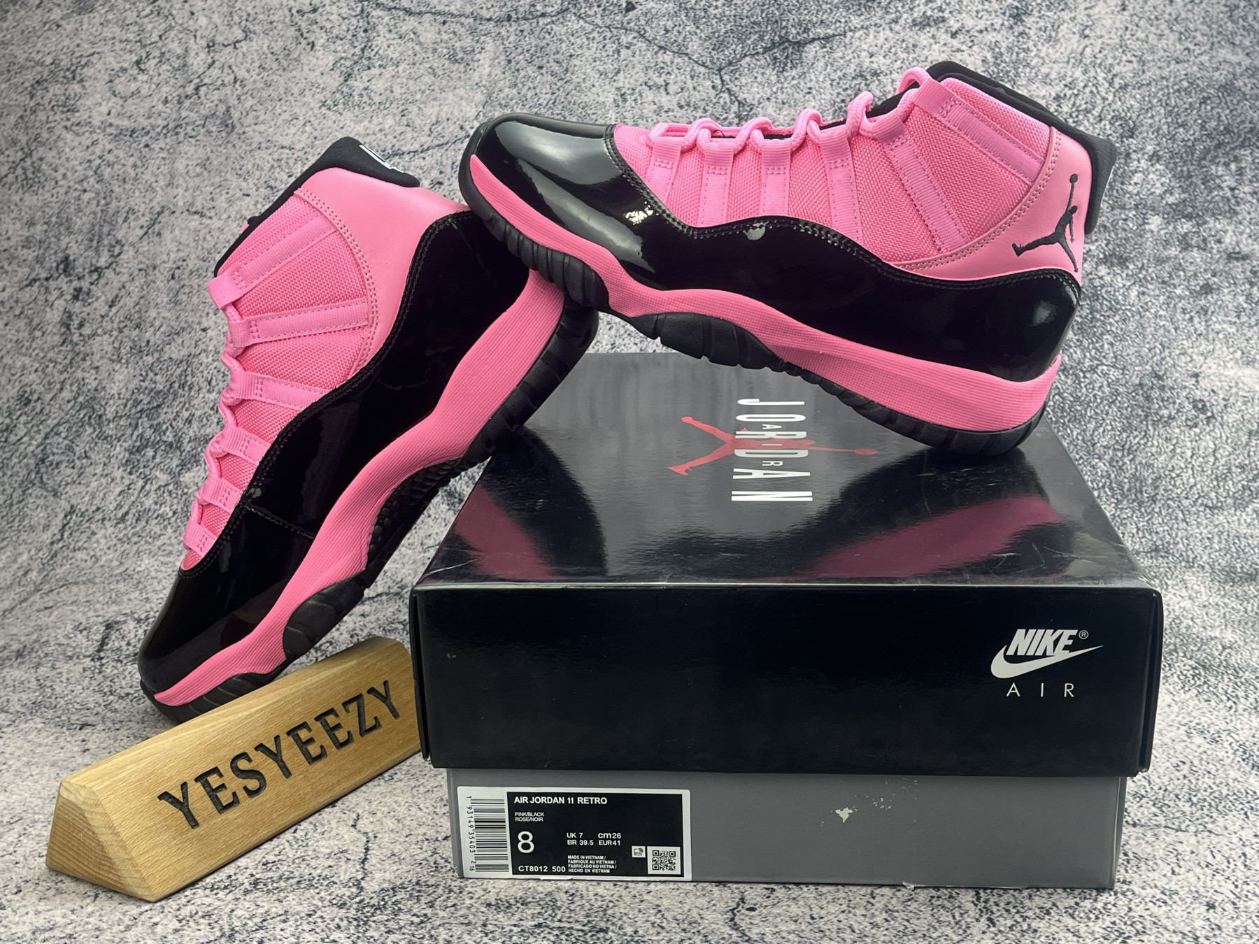 UA Jordan 11 Retro
