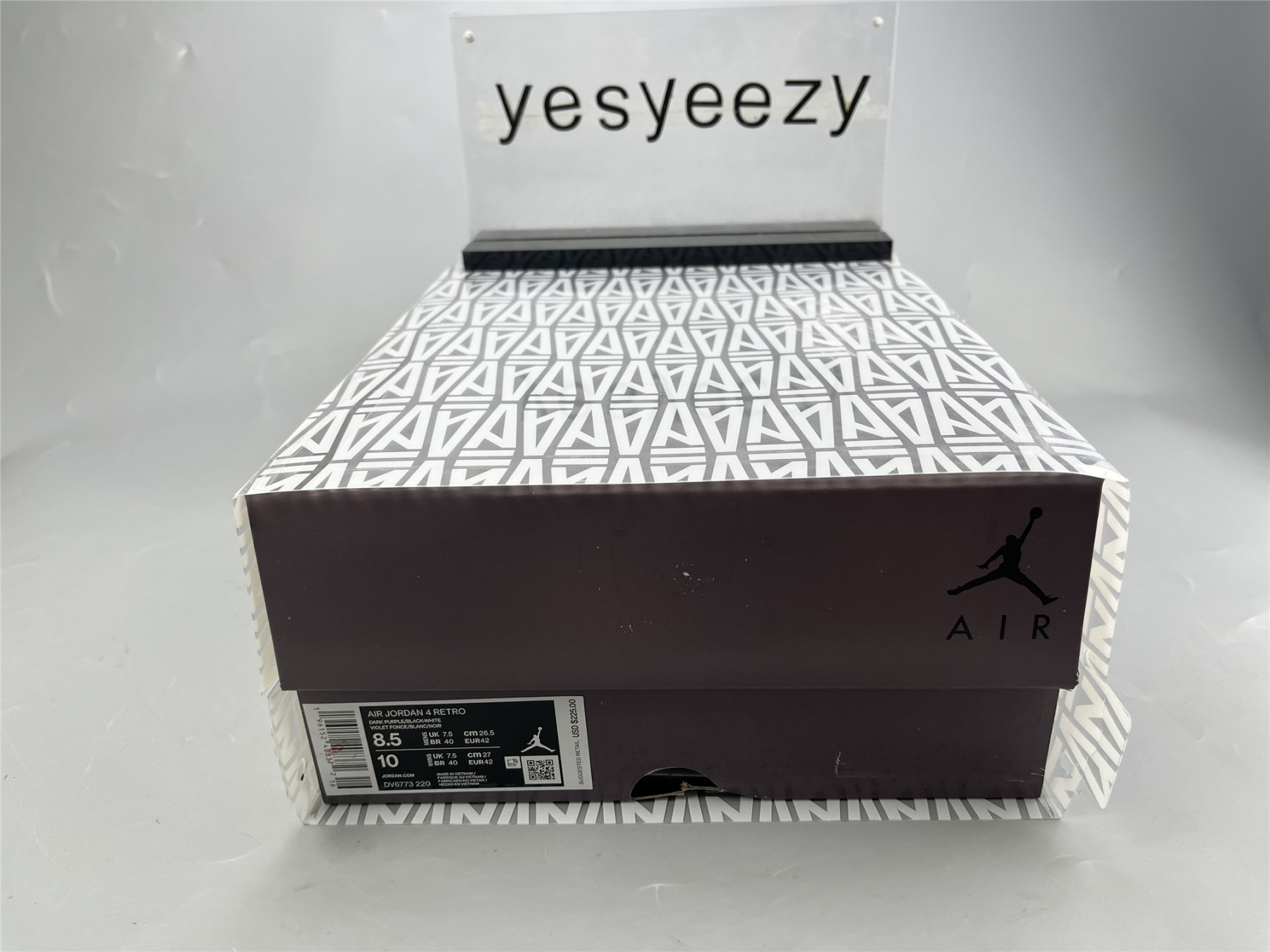 UA A MA MANIÉRE X AIR JORDAN 4 RETRO 