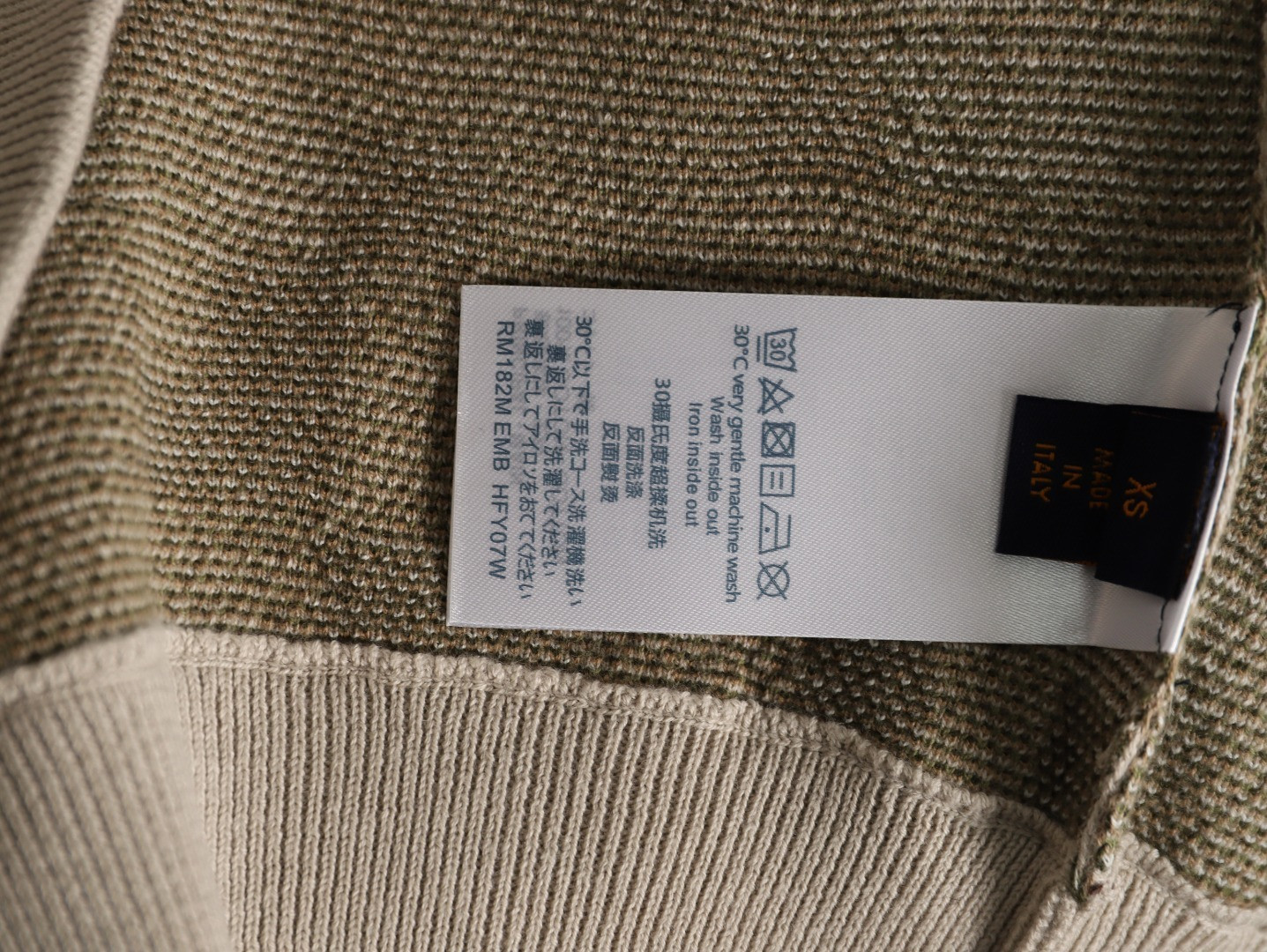 L0vis Vvtt0n 25Fw Sweaters