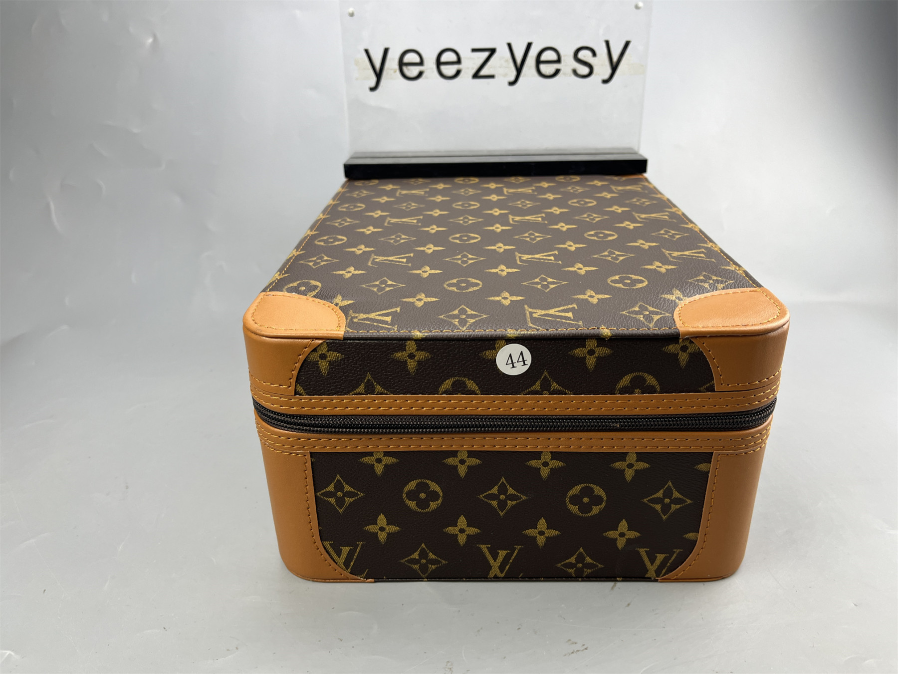 UA LV OFF WHITE X NIKE AIR JORDAN 1 RETRO HIGH