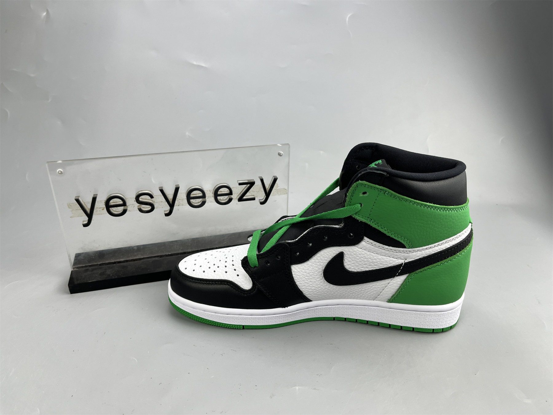 UA AIR JORDAN 1 RETRO HIGH OG 