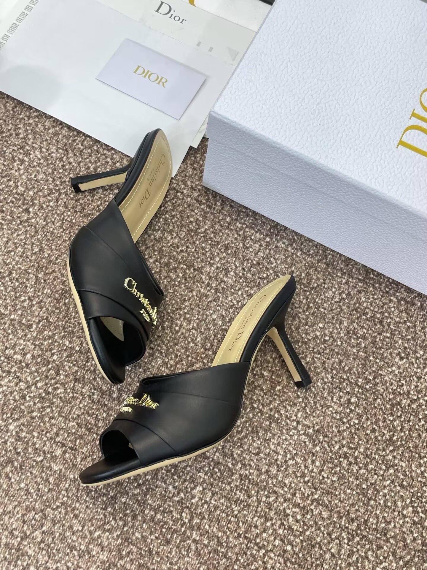 UA D10r Heeled Slide