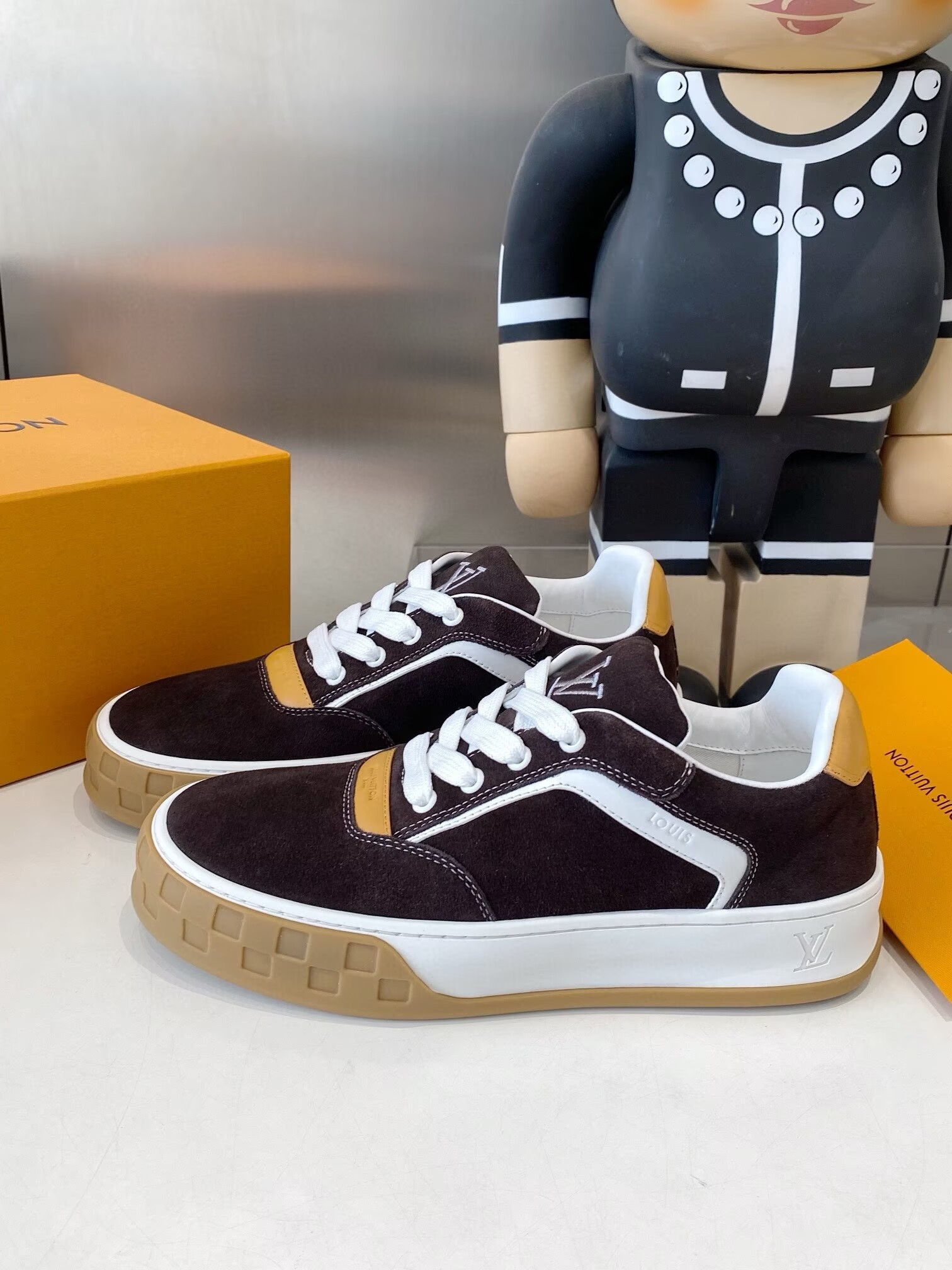 UA LV Tilted Sneaker