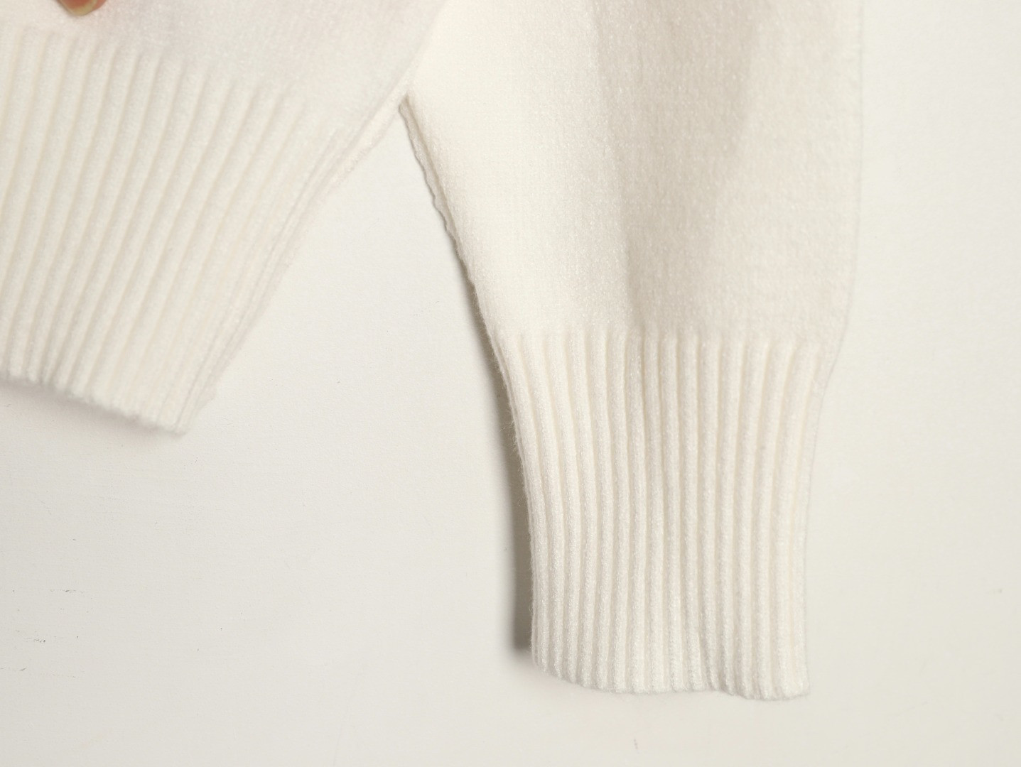 AMI PARIS Knitting Sweaters