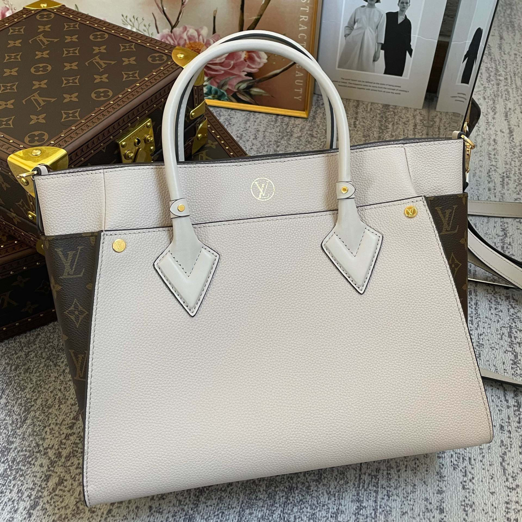 LV ON MY SIDE MM M58485