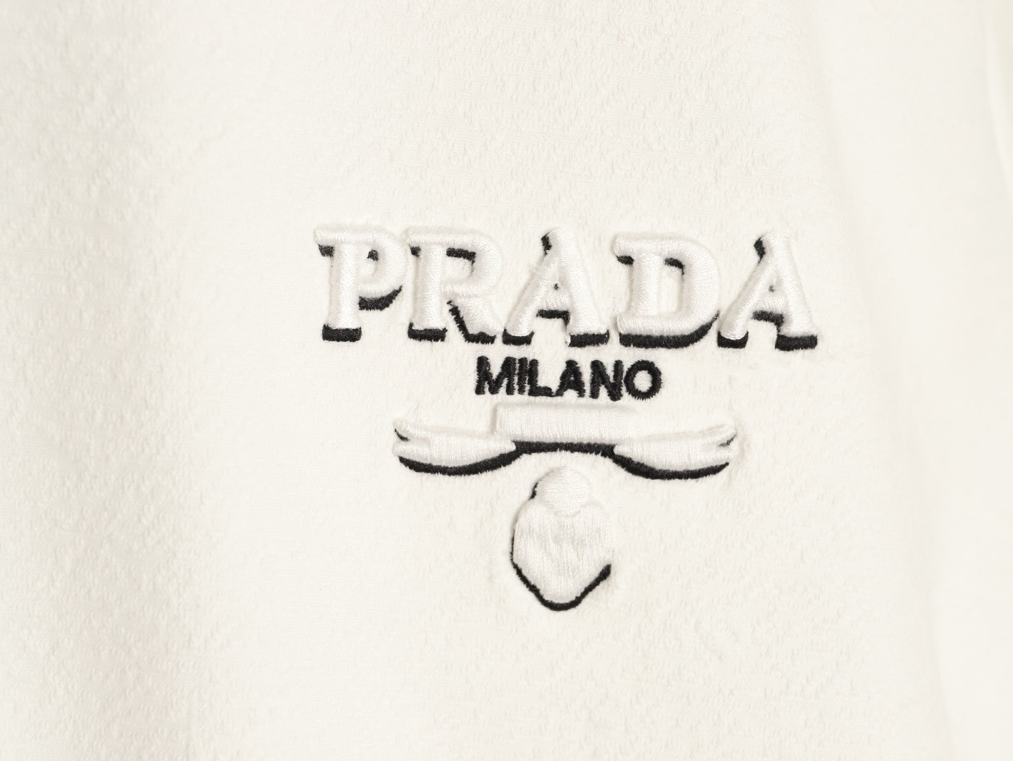 Pra*a Short-sleeved T-shirt